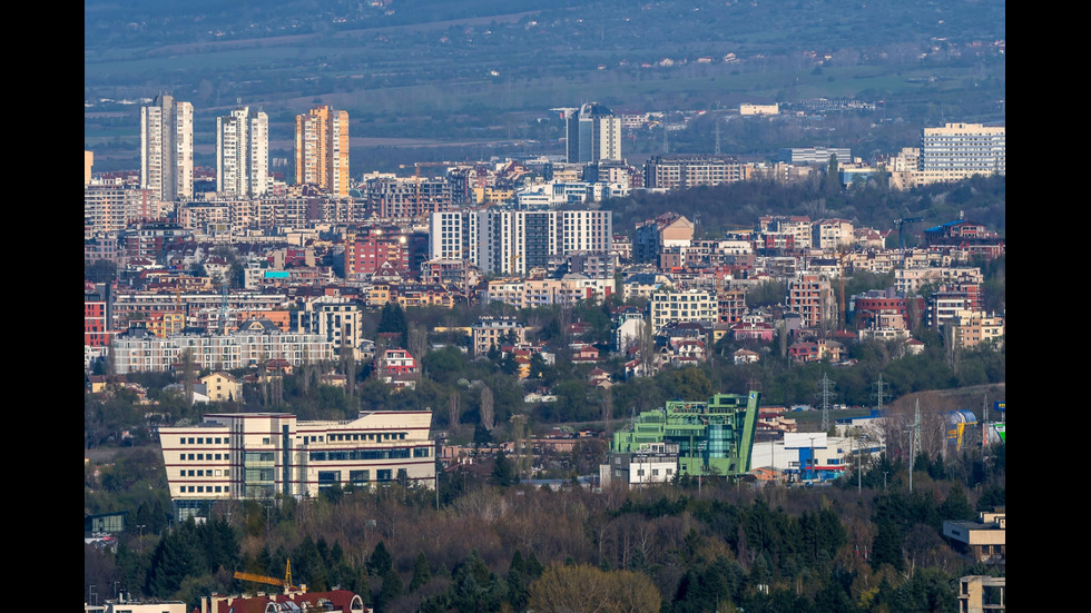 „СОФИЯ ДИША": Кадри от високо показват кристално чист въздух