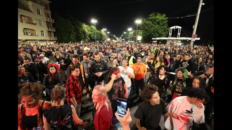 Митинг-концерт променя движението на градския транспорт в София