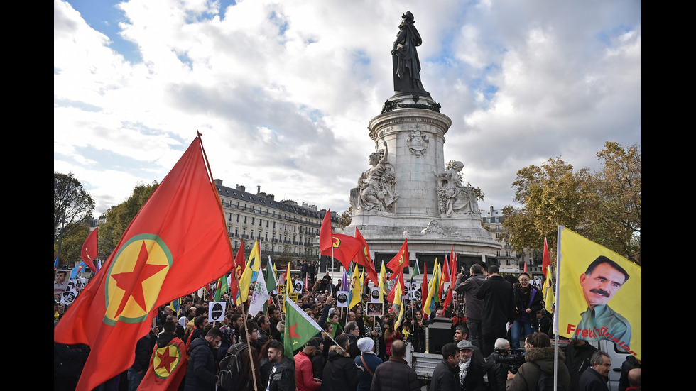 Протест във Франция срещу репресиите в Турция