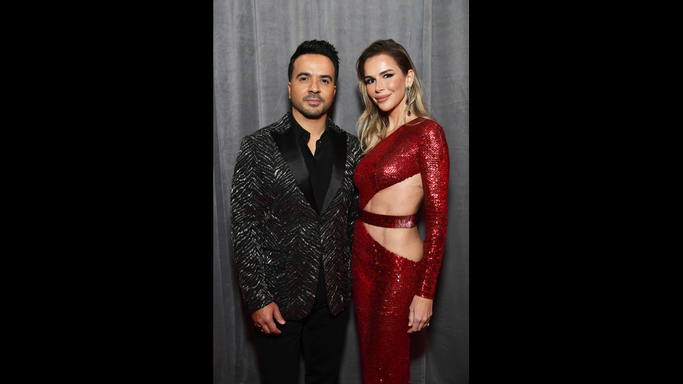 Стил и сексапил завладяха червения килим на наградите „Грами”