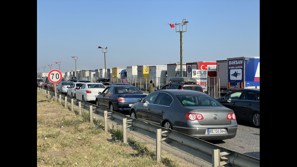 Километрична опашка за влизане в България от Турция