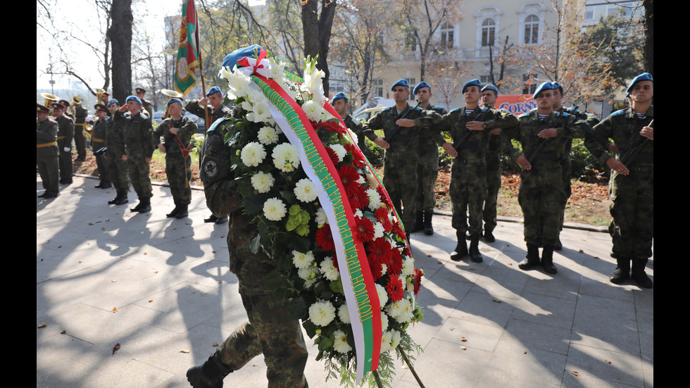 Отбелязваме Деня на военния парашутист