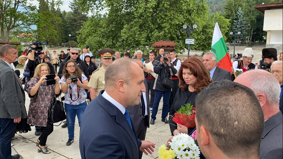 Президентът в Калофер в Деня на Ботев и загиналите за свободата на България
