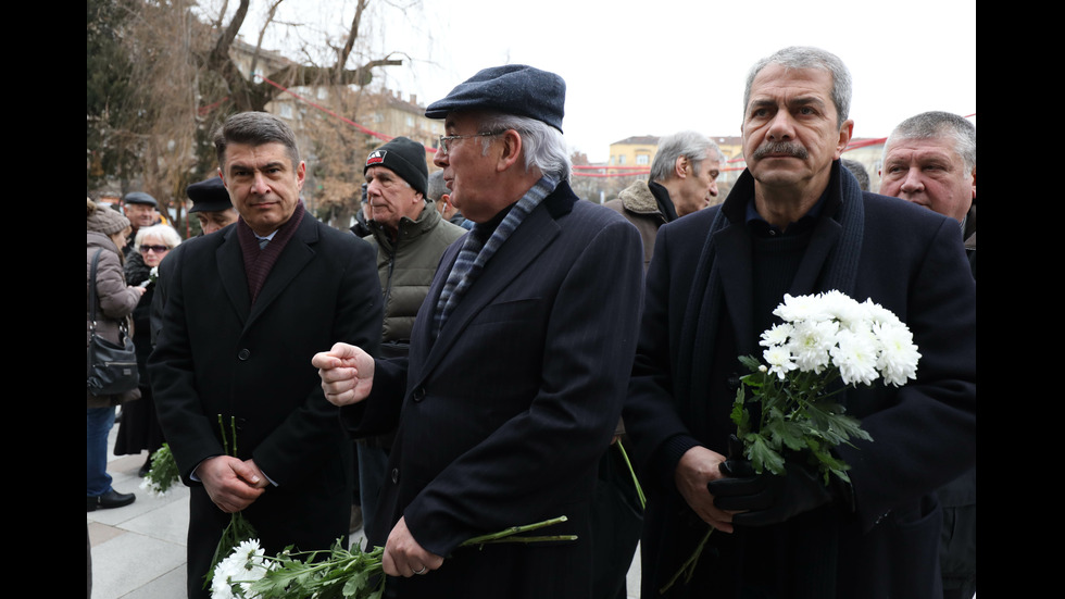 Близки и приятели се простиха с Тодор Кавалджиев