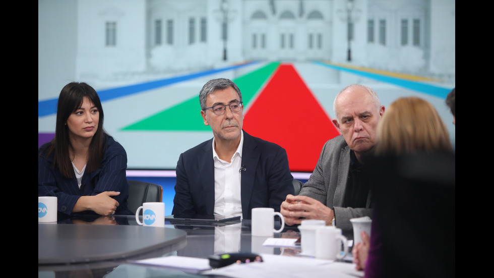 ЗАД КАДЪР: Изборният ден по NOVA В СНИМКИ