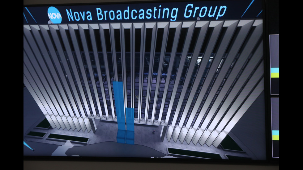 ЗАД КАДЪР: Изборният ден по NOVA В СНИМКИ