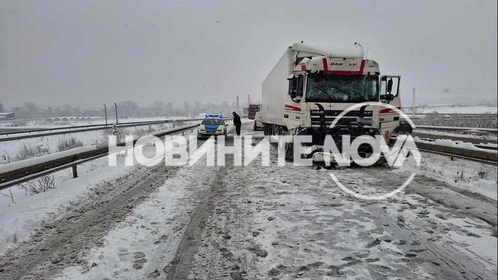 Верижна катастрофа с тирове затвори околовръстния път на Монтана