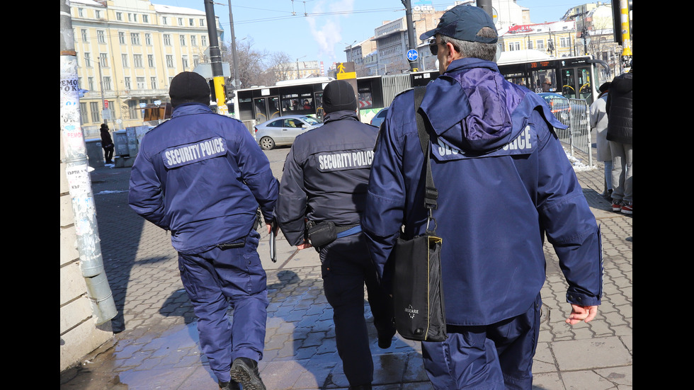 4 акта за нелегални търговци на "Женския пазар"