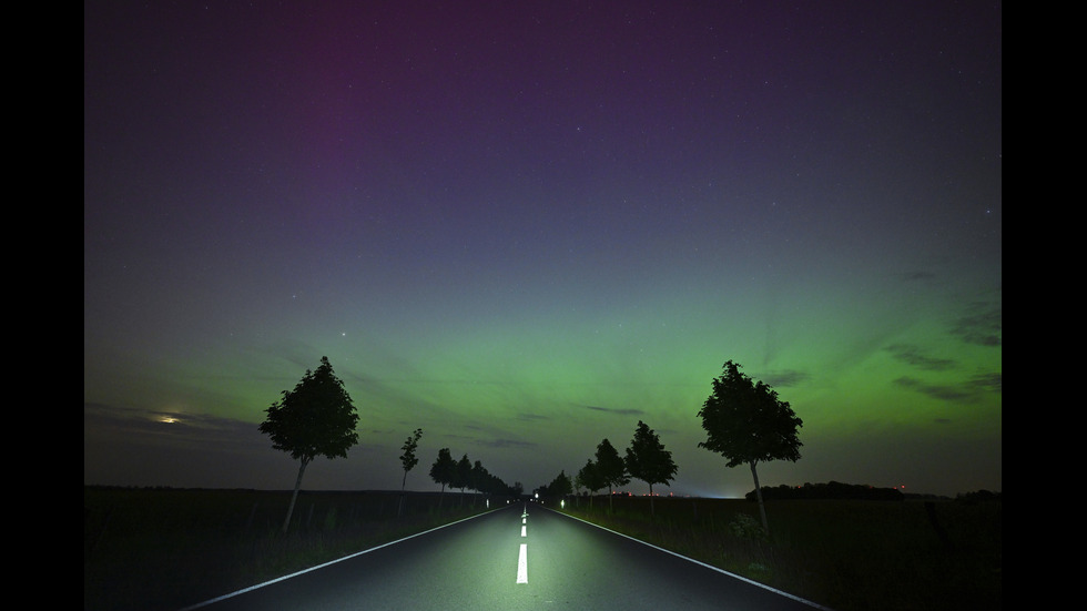 Aurora borealis - художникът на природата