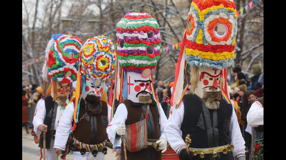 „Сурва” се завърна в Перник