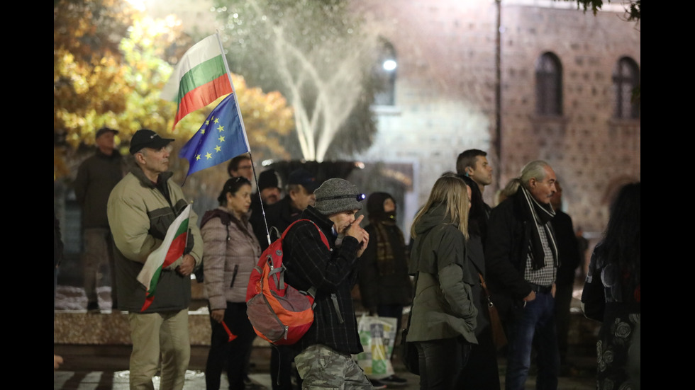 Протестиращи блокираха движението при "Орлов мост"