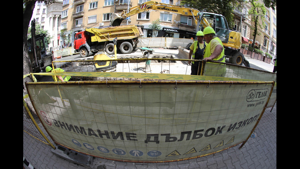 Продължава ремонтът на улица "Г.С.Раковски"