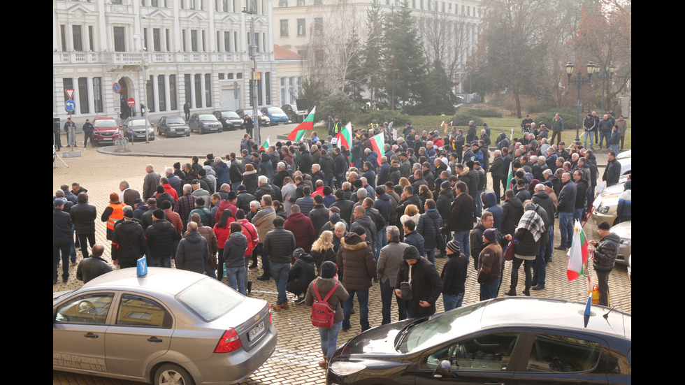 Автоинструктори на протест в София