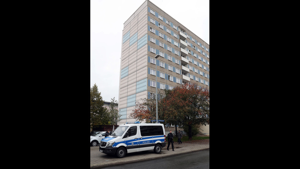 Полицията в Германия щурмува 13 сгради в цялата страна