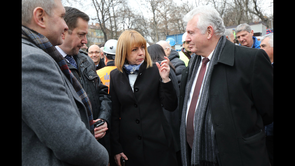 Кметът Фандъкова присъства на пробиване на тунел на метрото в центъра на София II