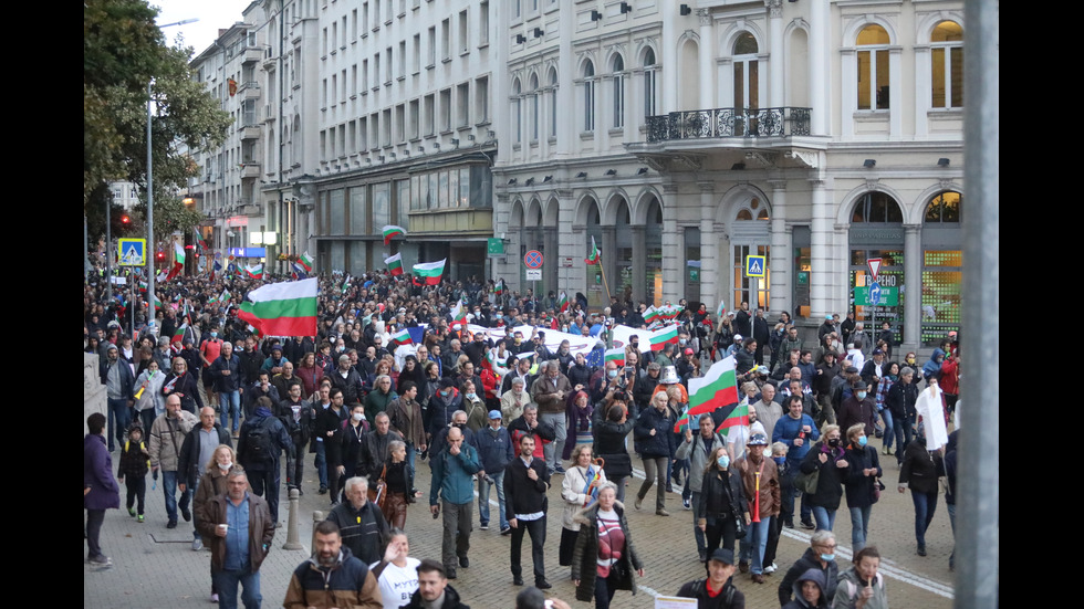 ДЕН 100: Засилено полицейско присъствие в София заради протеста