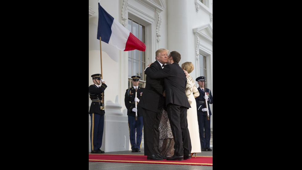 Тръмп и съпругата му посрещнаха френската президентска двойка