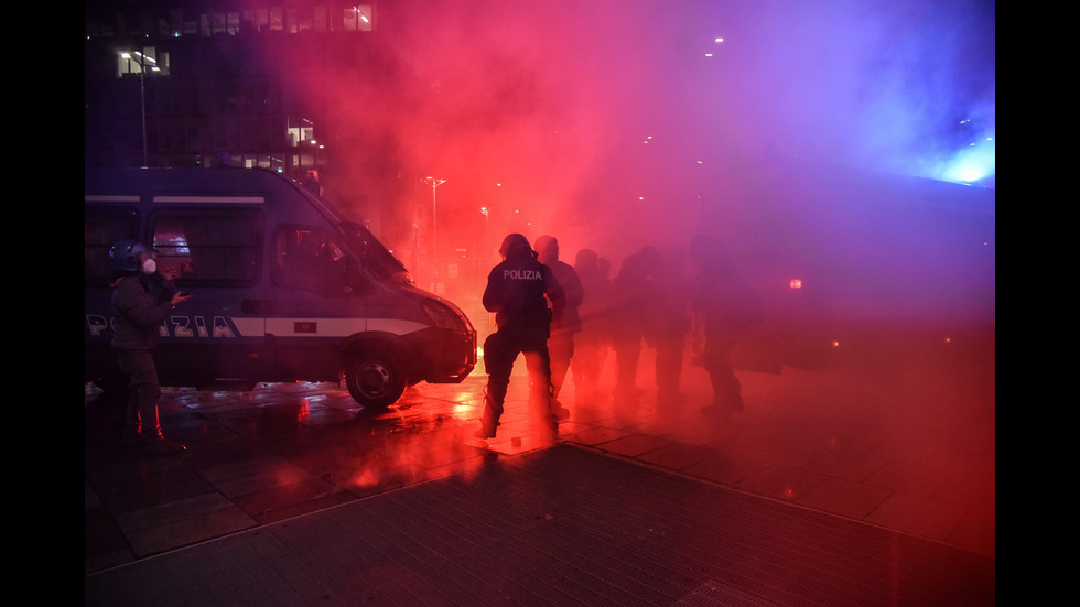 Сблъсъци по време на протест срещу мерките в Италия