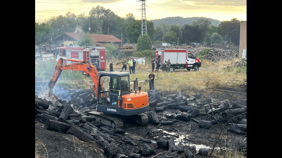 Снимки от пожара в района на местността Боаза