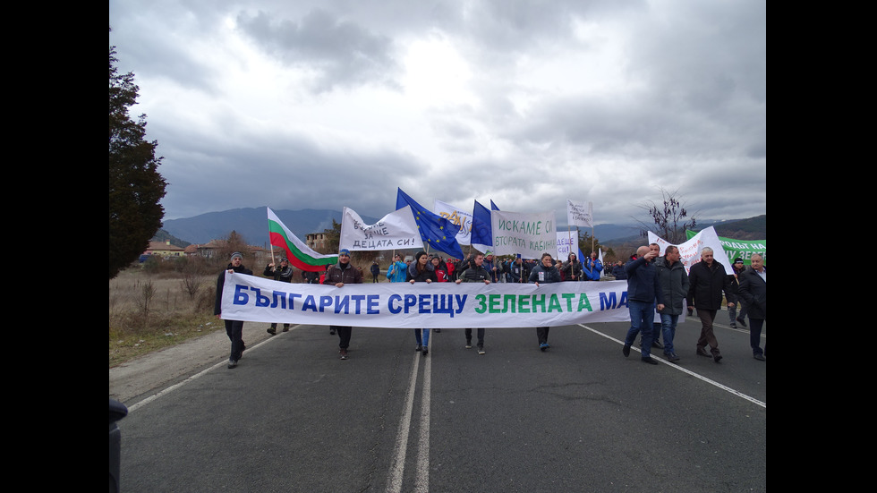 Протести "за" и "против" втори лифт на Банско