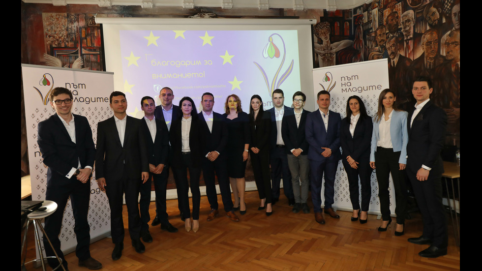 Коалиция „Път на младите” представи кандидатите си за евроизборите