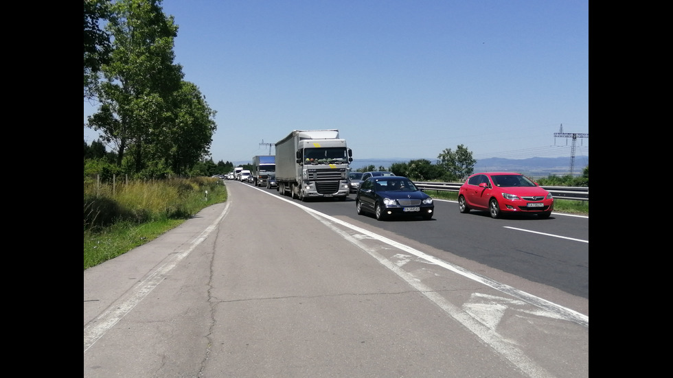 Отново се образува тапа на „Тракия” в посока Пловдив