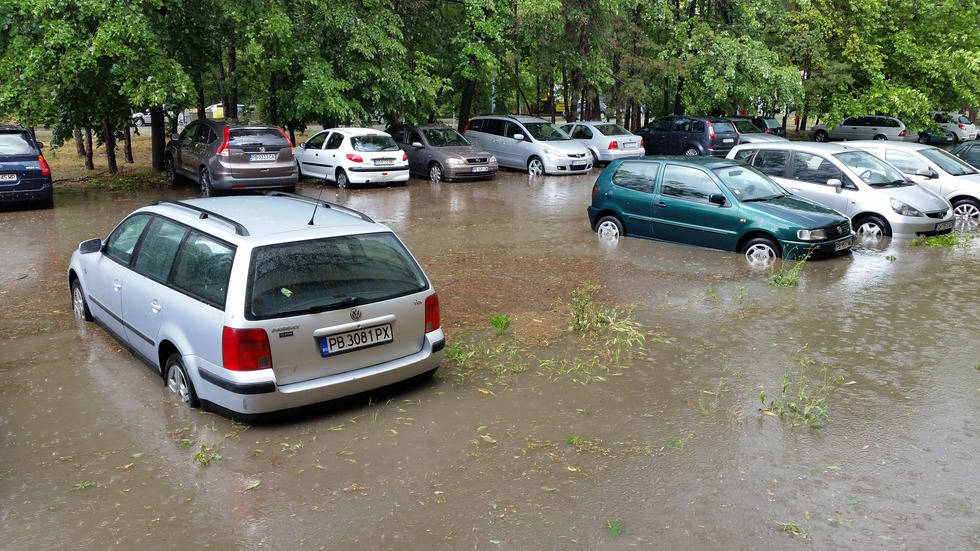 Градушка и наводнения в Пловдив