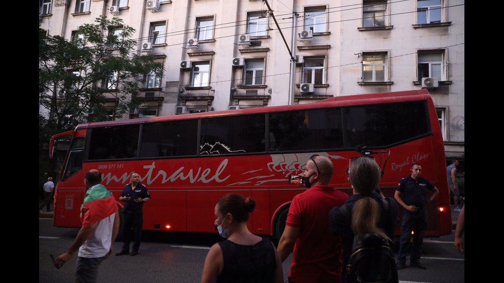 Три протеста в "Триъгълника на властта"