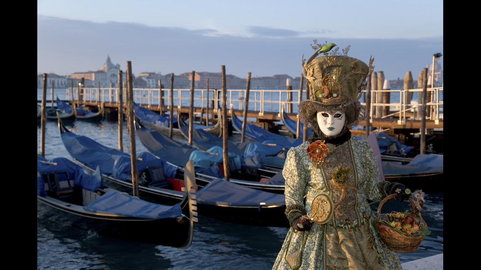 Карнавалът във Венеция - феерия от цветове