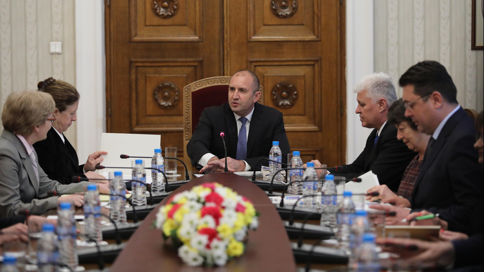 Президентът Радев се срещна с ръководството на ЦИК