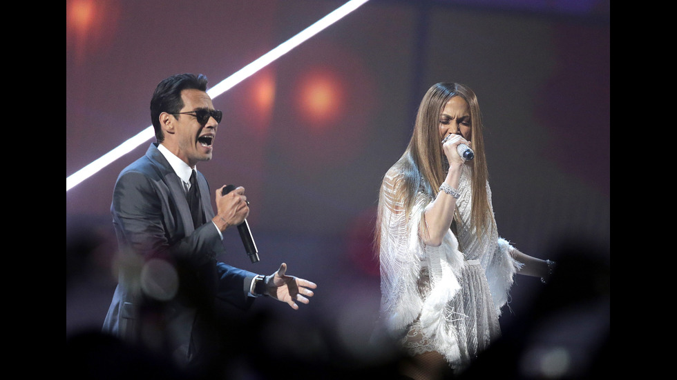 Марк Антъни и Дженифър Лопес на церемонията за наградите "Грами" за латино музика