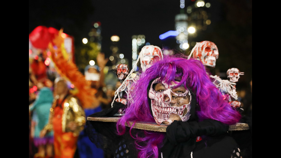 Огромен пард за Хелоуин се проведе в Ню Йорк