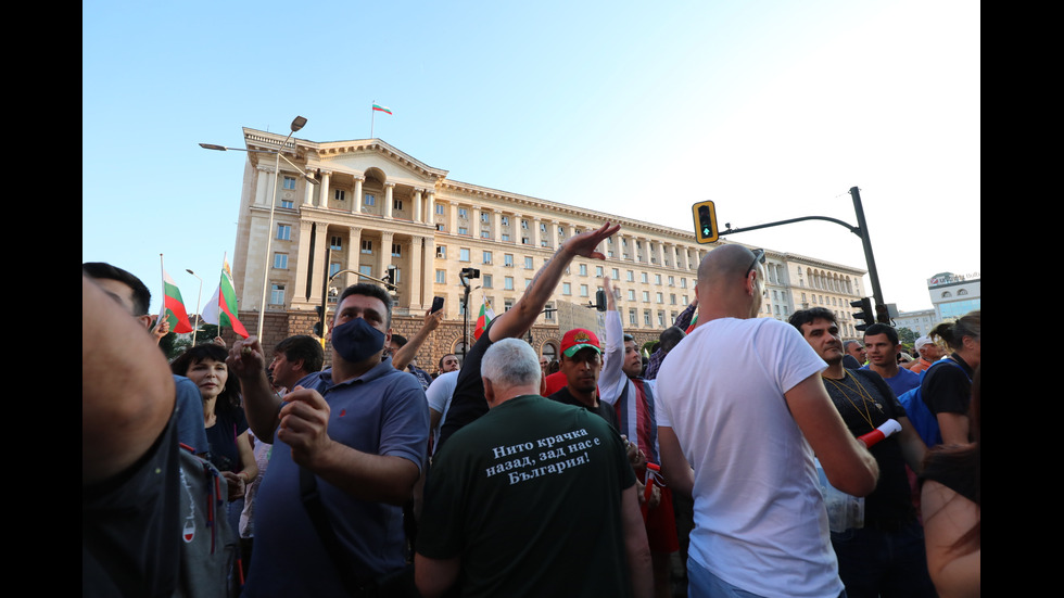 16-и ден на антиправителствен протест