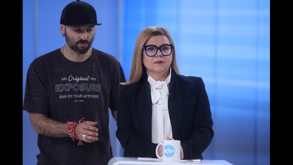 ЗАД КАДЪР: Изборният ден по NOVA В СНИМКИ