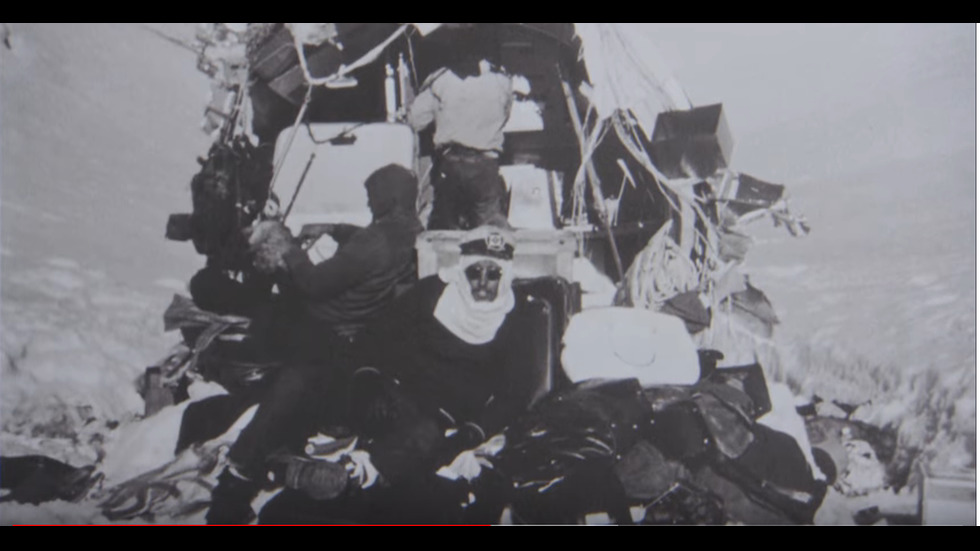 КАНИБАЛИ ПО ПРИНУДА: Зловещата самолетна катастрофа от 1972-а