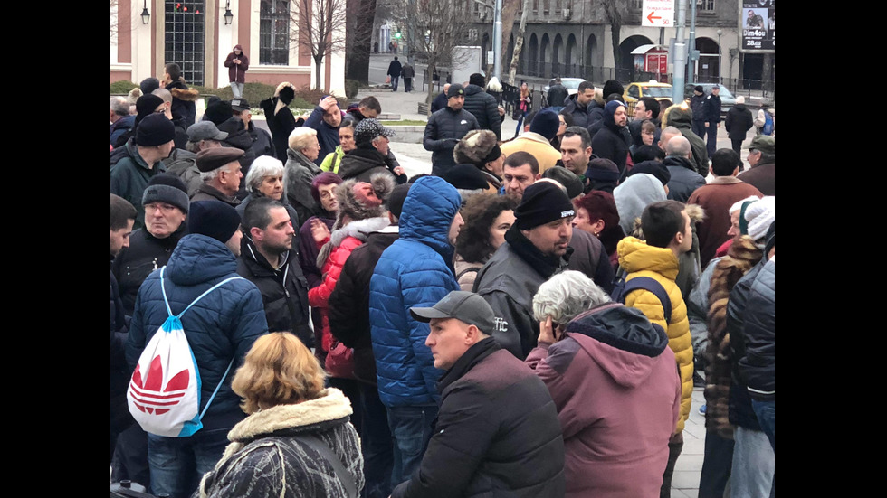 Продължават протестите в защита на д-р Иван Димитров