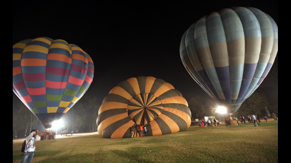 Фестивал на балоните с горещ въздух в Индия