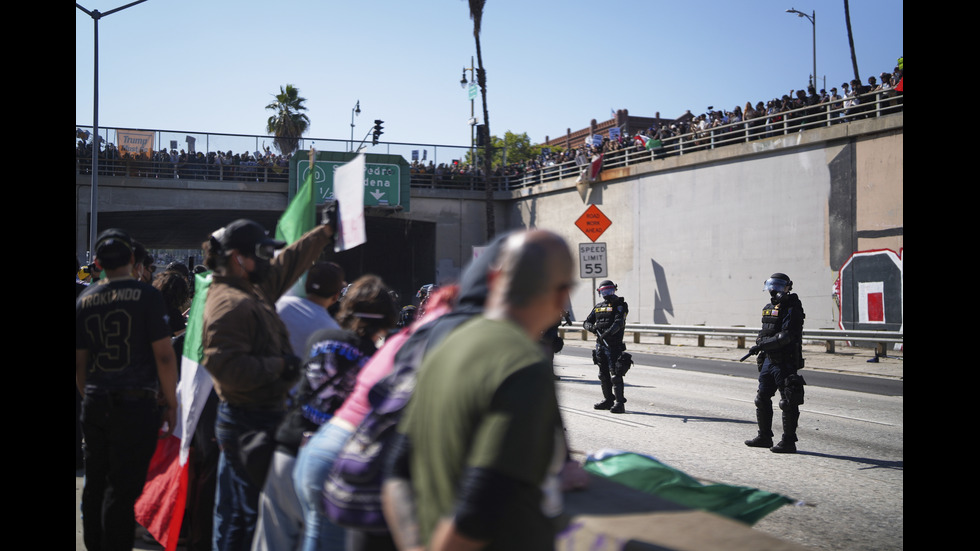 Сблъсъци между Гвардията и протестиращи в Лос Анджелис