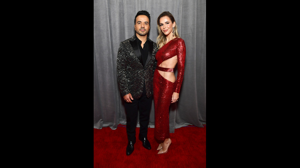 Стил и сексапил завладяха червения килим на наградите „Грами”