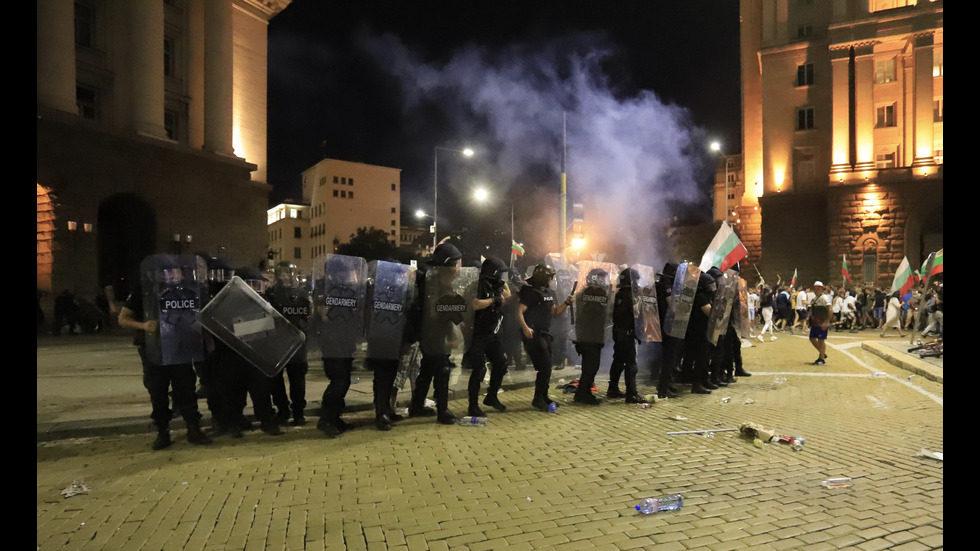 Нова вечер на протести в София