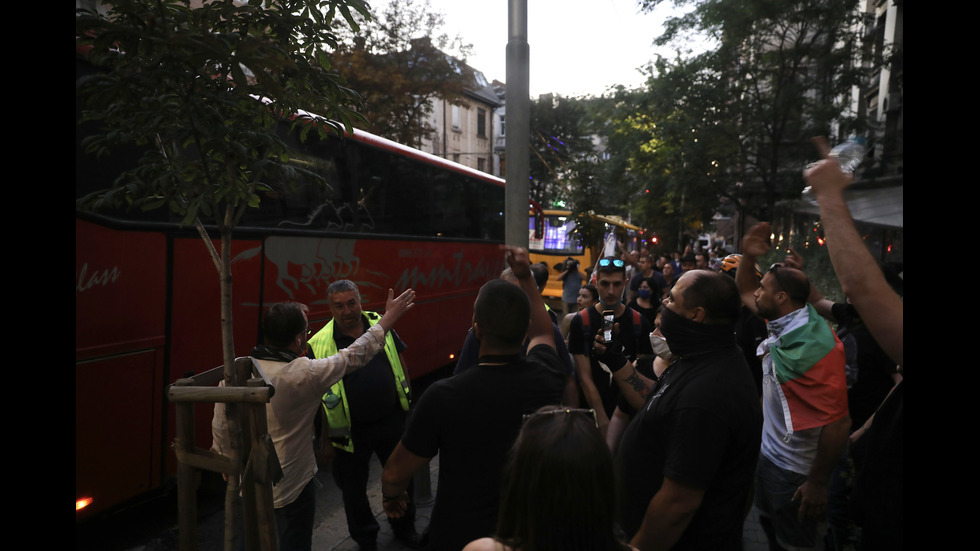 Три протеста в "Триъгълника на властта"