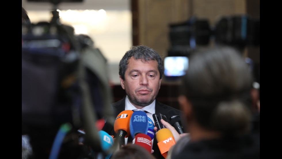 Започнаха консултациите при президента за нов кабинет