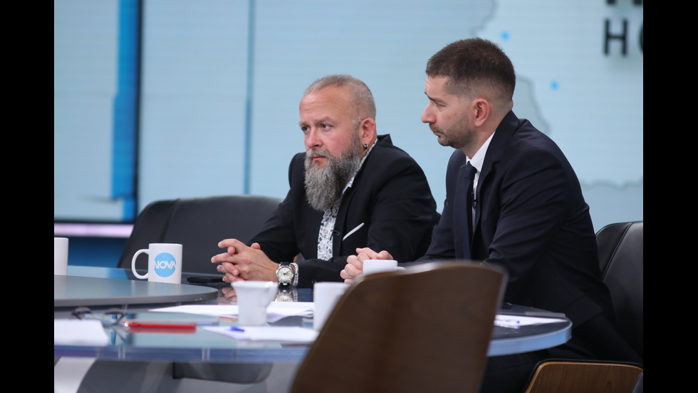 ЗАД КАДЪР: Изборният ден по NOVA В СНИМКИ