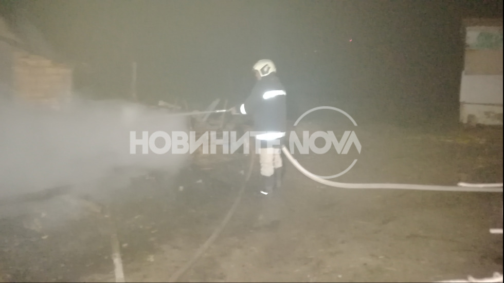 Голям пожар гори в Горна Оряховица