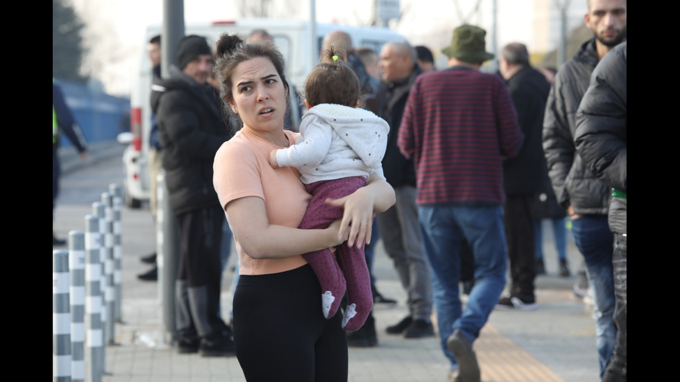 Таксиметрови шофьори на протест заради новата организация на движение пред летище София