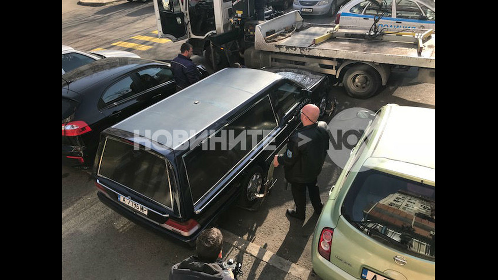 Спецакция в погребалните бюра на Бургас