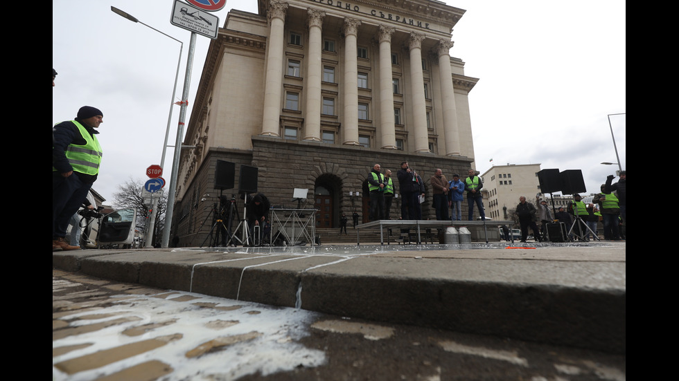 Въпреки меморандума: Част от земеделците продължават с протестите