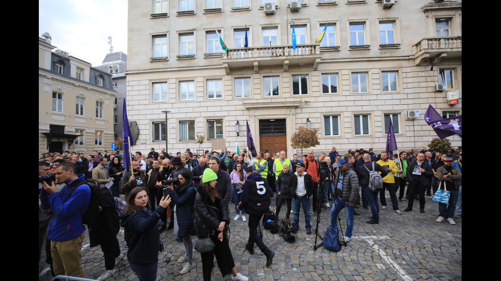 Протестиращи искат оставката на Йорданка Фандъкова