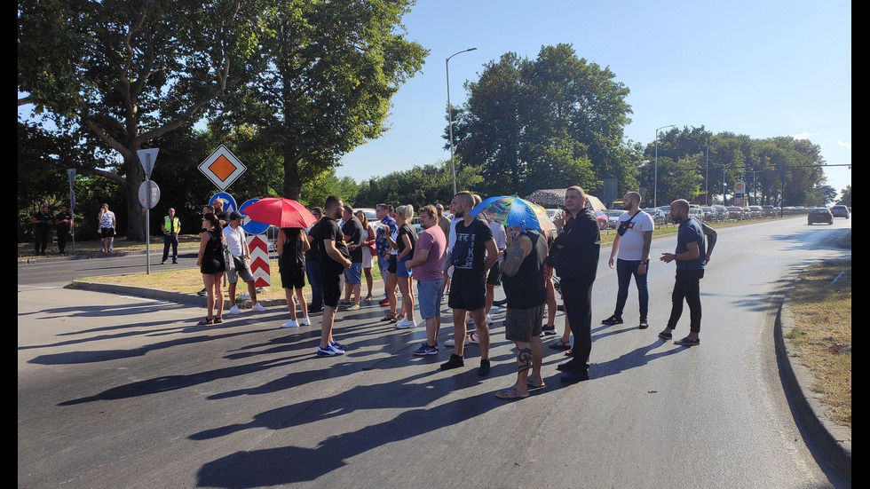 Собственици на заведения протестираха в няколко града