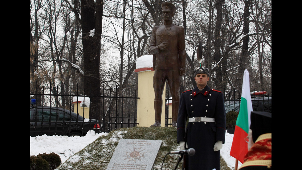 Трима президенти на откриването на паметник на полк.Дрангов